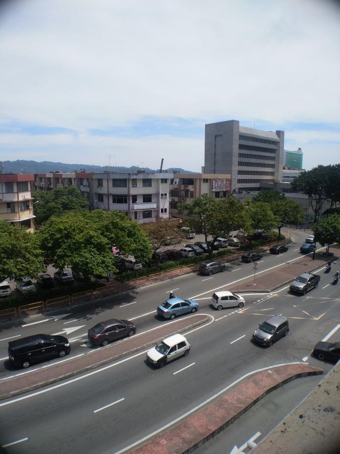 Hotel Truly Asia Kota Kinabalu Buitenkant foto