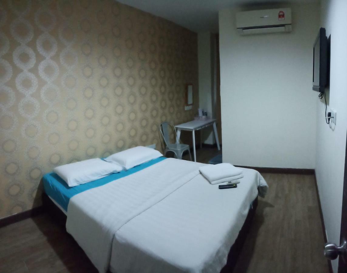 Hotel Truly Asia Kota Kinabalu Buitenkant foto